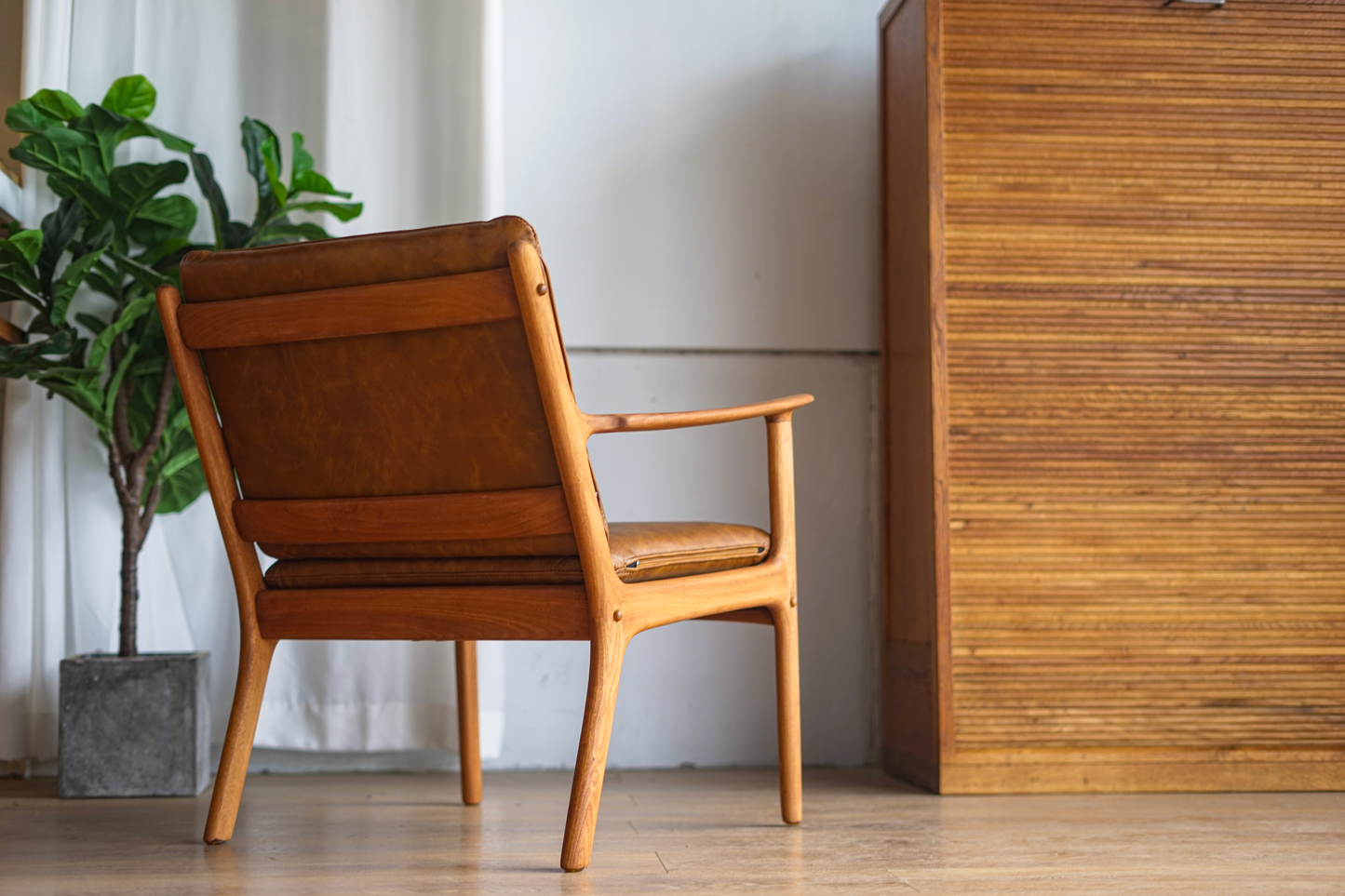 Ole wanscher pj112扶手椅