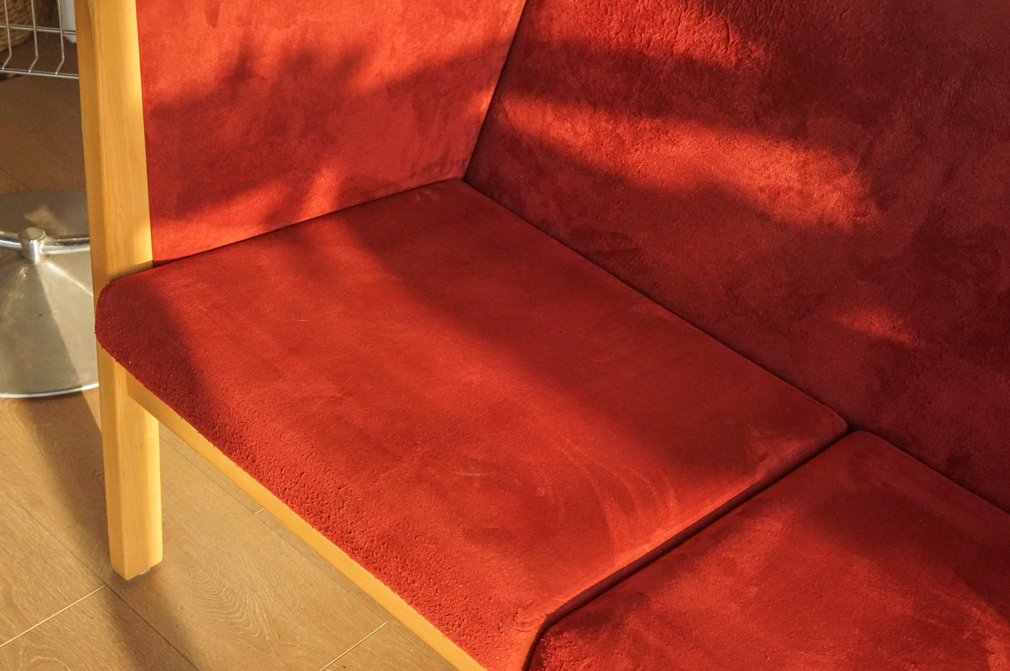 Hans J. Wegner GE285 紅色三人座沙發