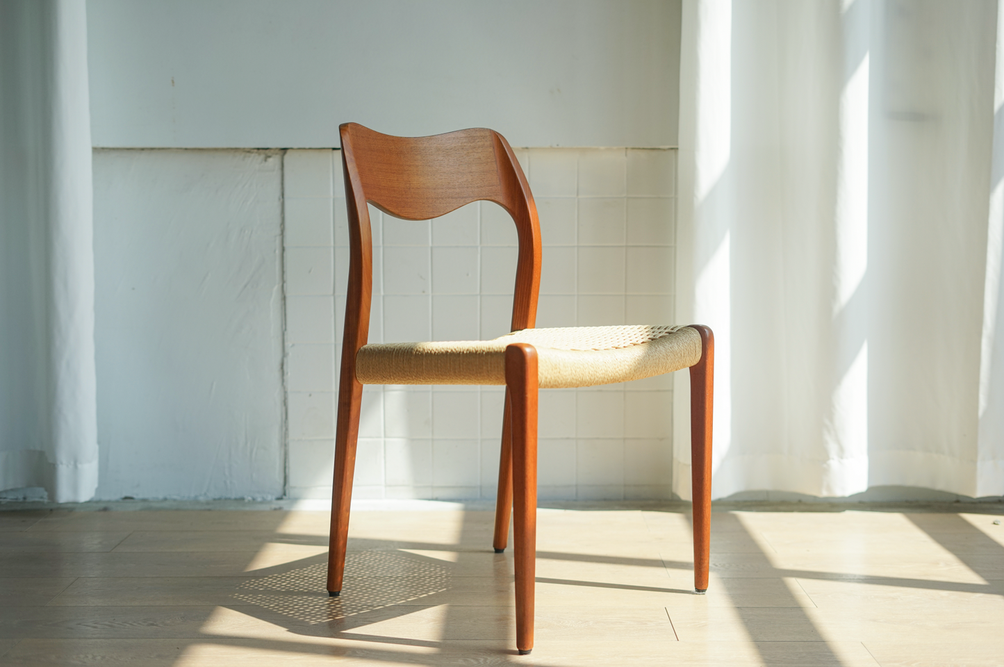JL Møller Model-71 柚木 紙纖 餐椅