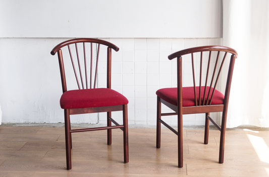 丹麥 櫸木 典雅紅色餐椅