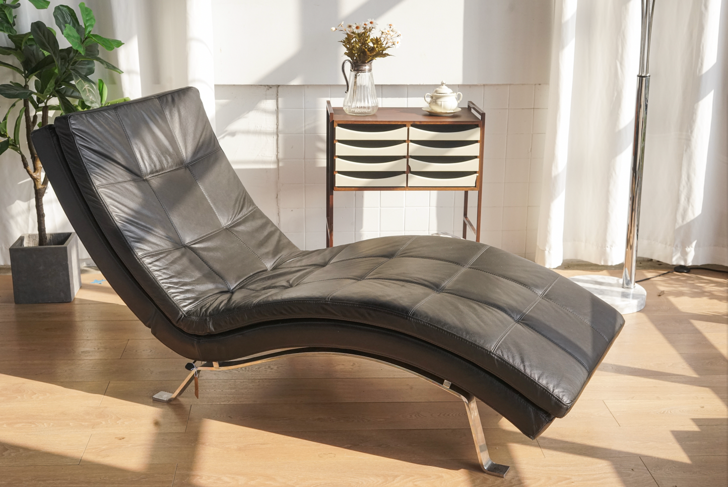 丹麥 純黑 皮革躺椅
