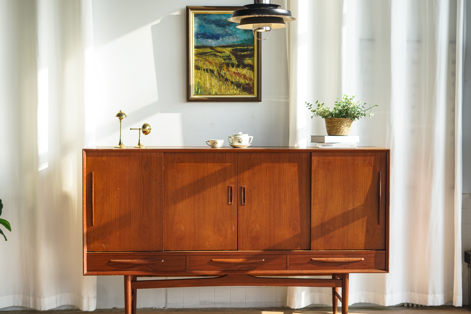 丹麥 丹麥柚木經典大型餐邊櫃– DnH LOFT Shop