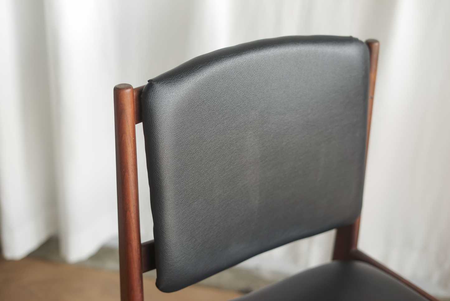 丹麥 柚木 典雅 皮革靠墊 餐椅