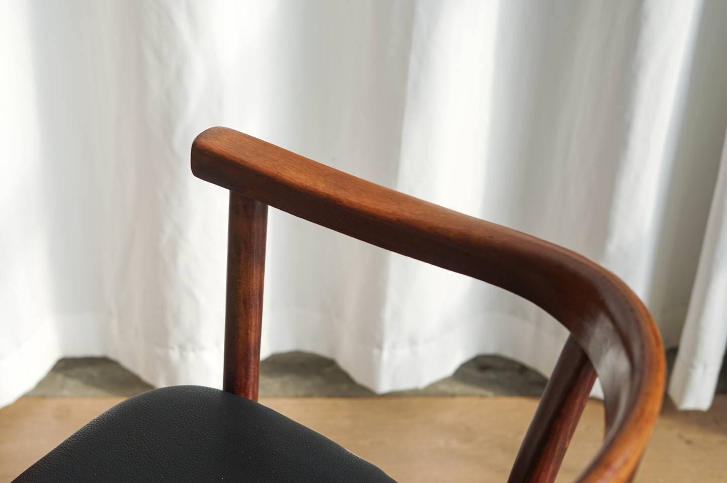 Thonet  楓木 古典 扶手餐桌椅