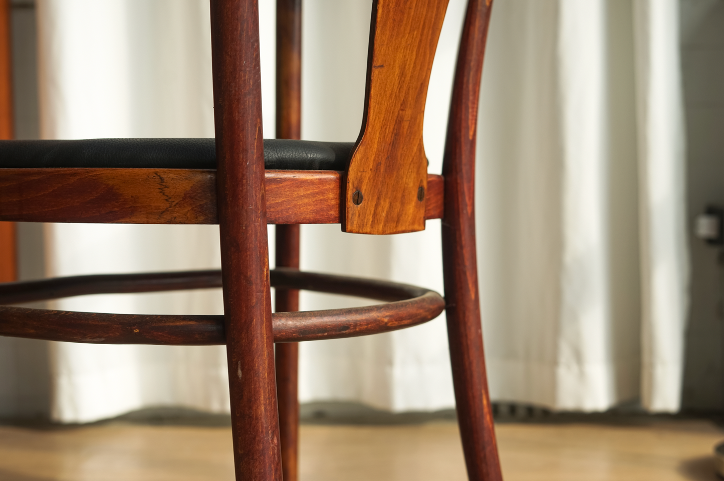 Thonet  楓木 古典 扶手餐桌椅