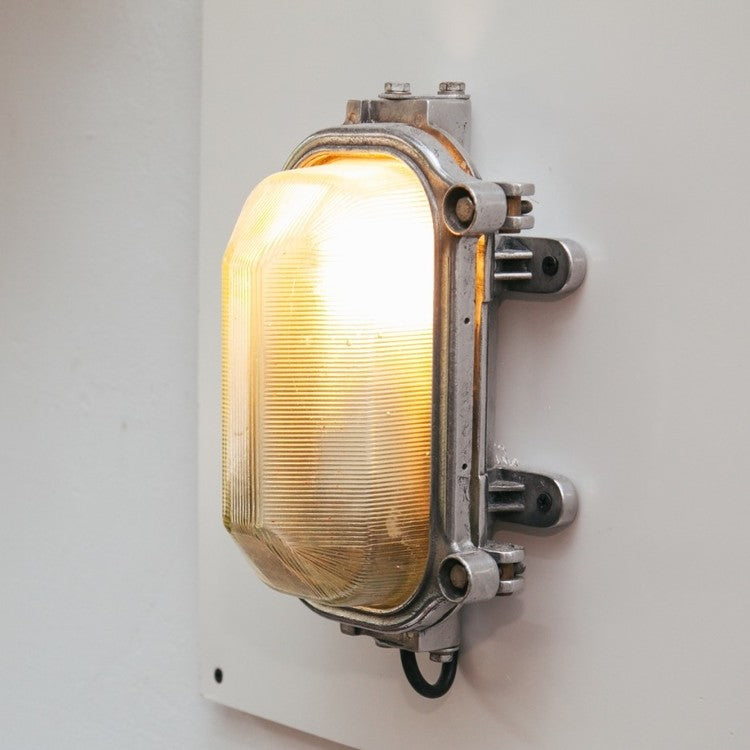 電火工業 DnH LOFT |工業風燈具|俄國老件-方型防爆壁燈