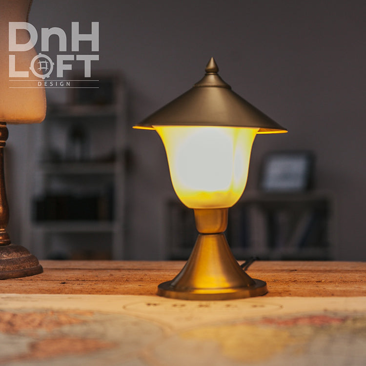 Brass Classic Table Lamp
