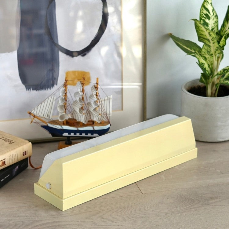 Retro Triangular Fluorescent Lamp#Black