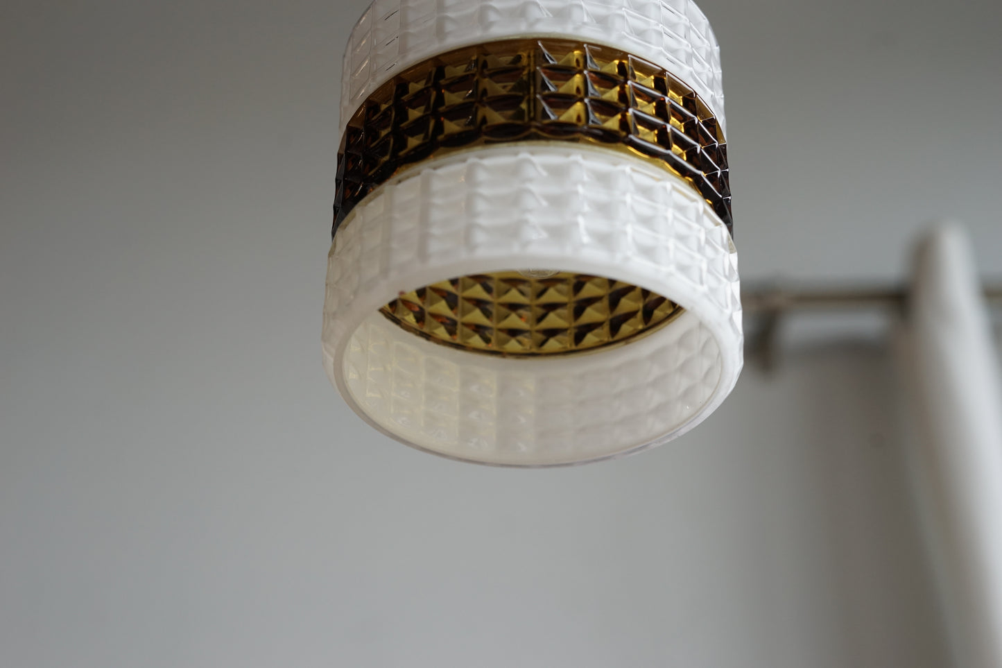 丹麥 黃銅 立體壓紋 小吊燈