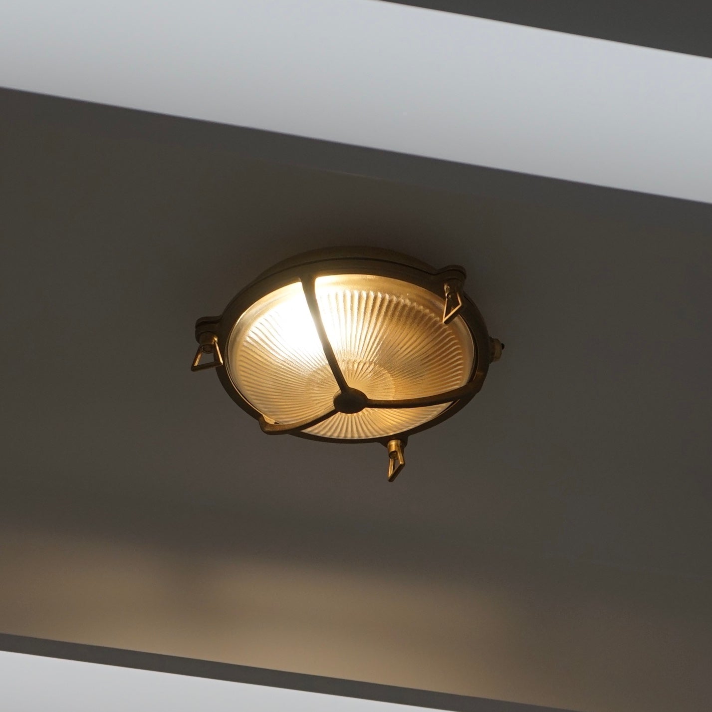 Brass round mesh wall light-02