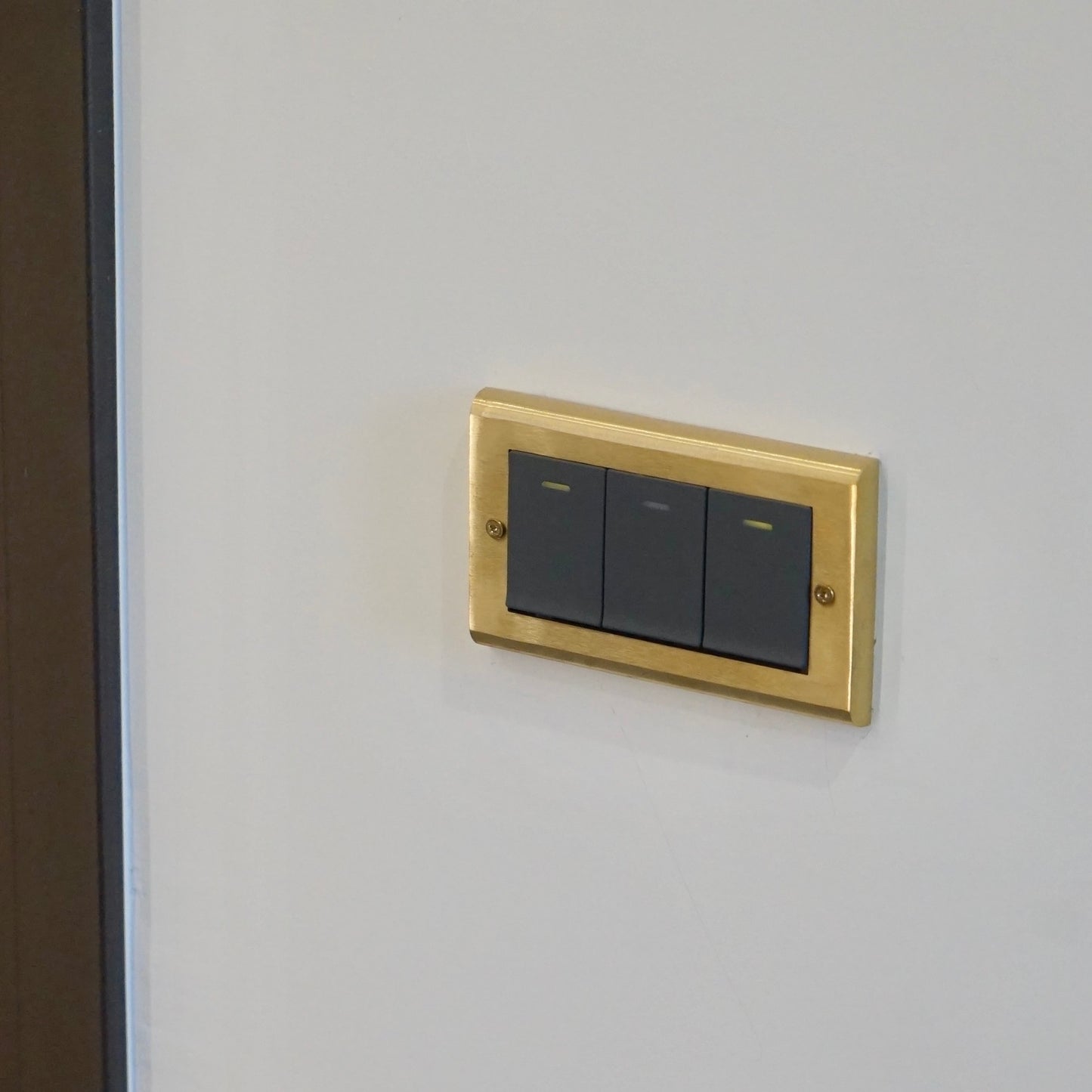 Brass panel-Glatima, Risna series