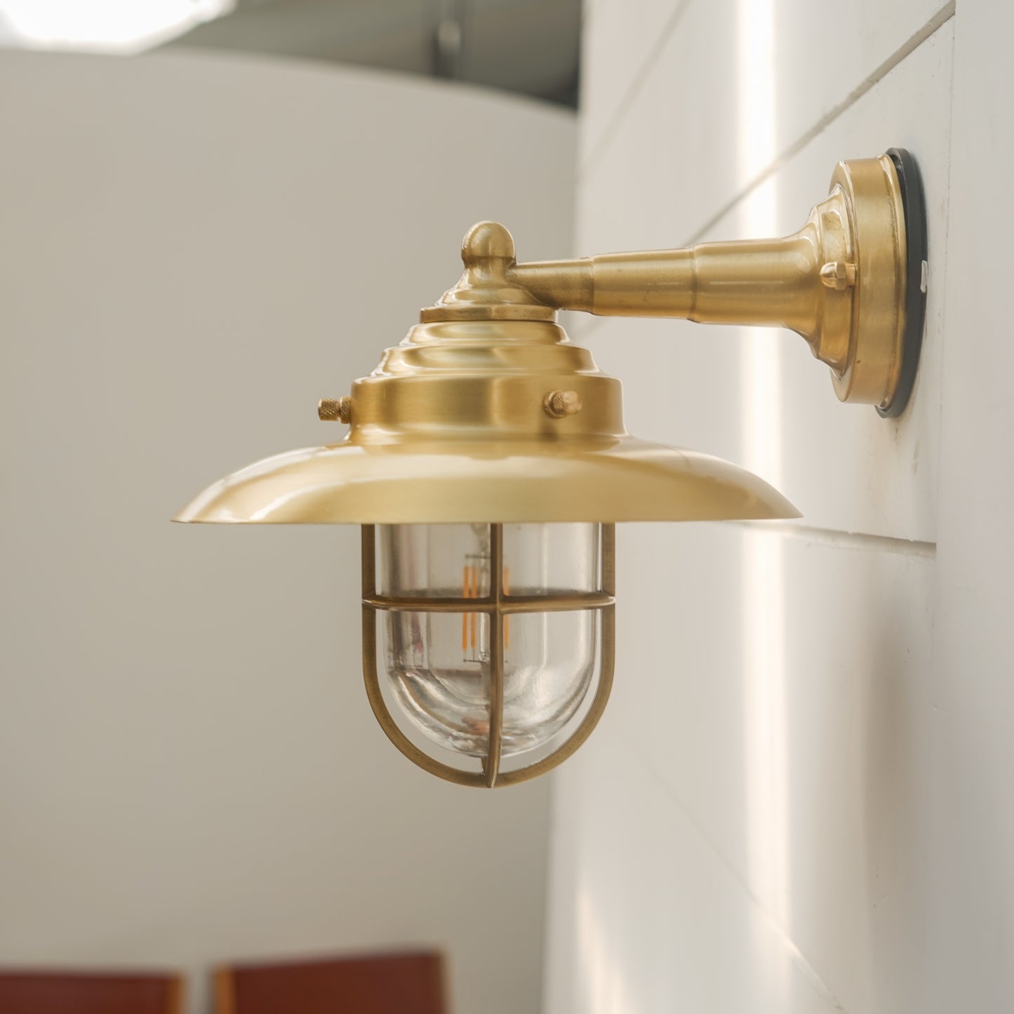 Brass bamboo hat wall lamp
