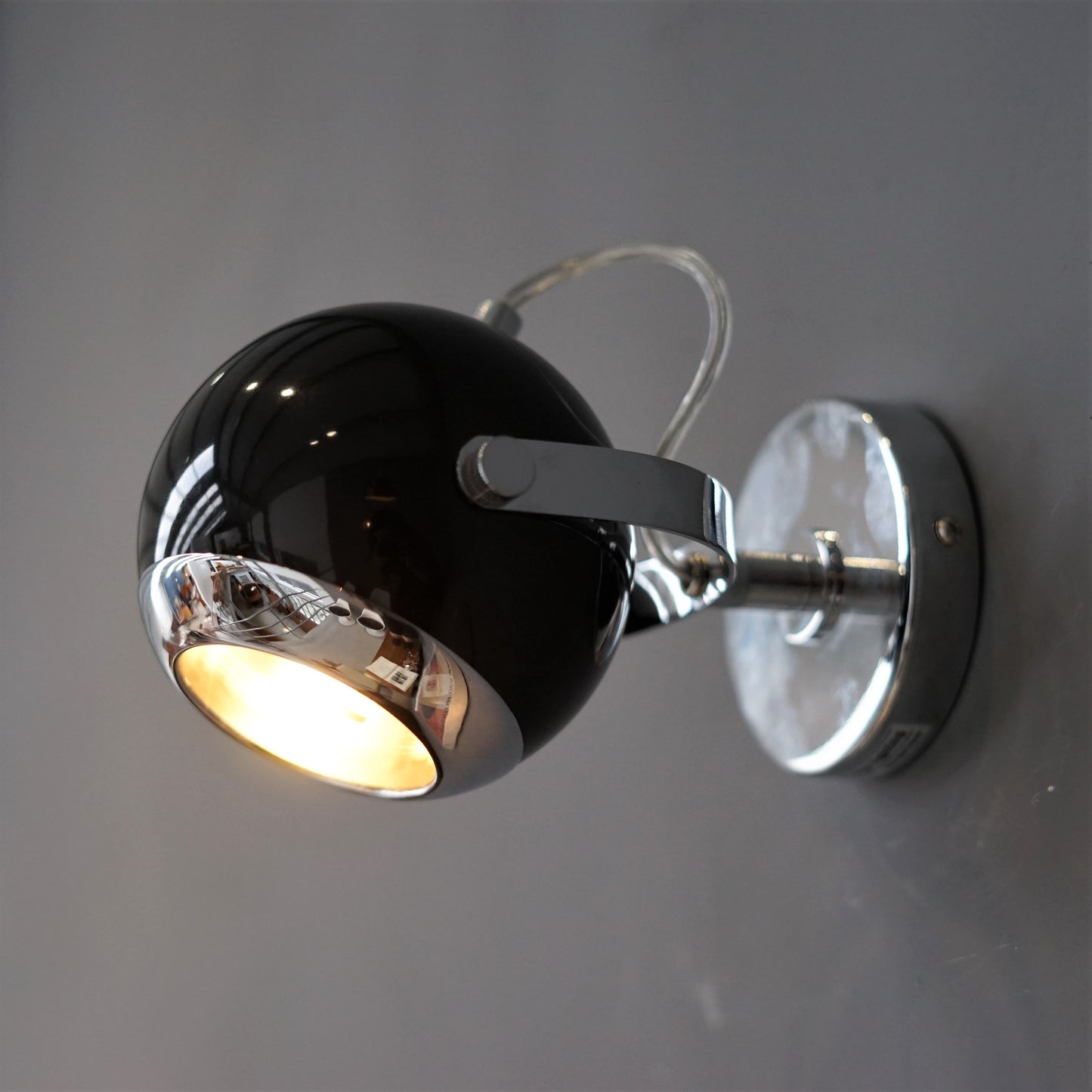 Space Tracker Wall Lamp
