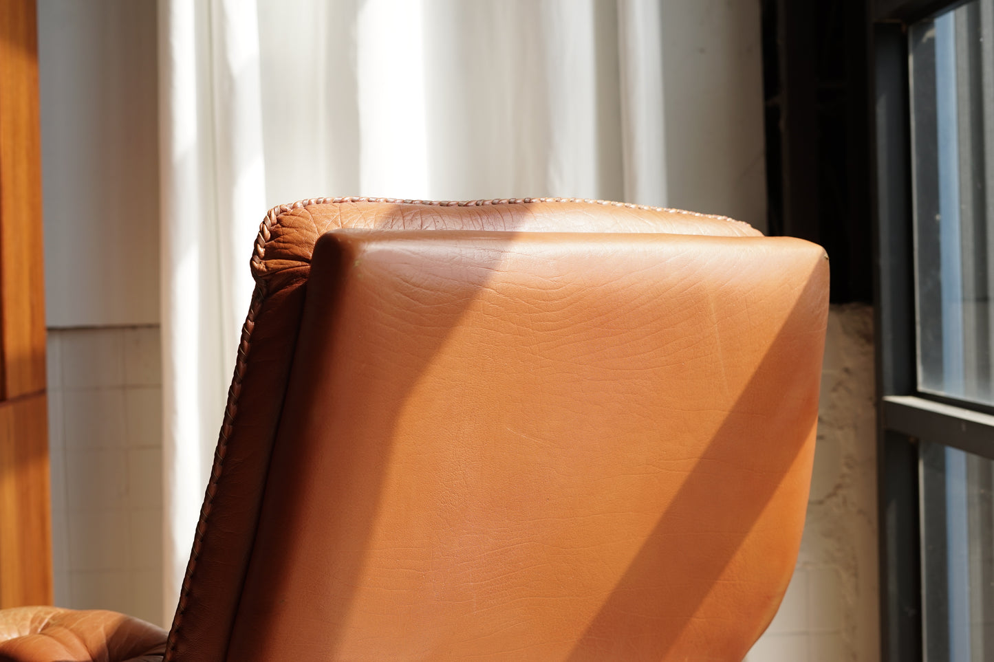 Arne Norell 旋轉 低背 淺棕 真皮 休閒椅