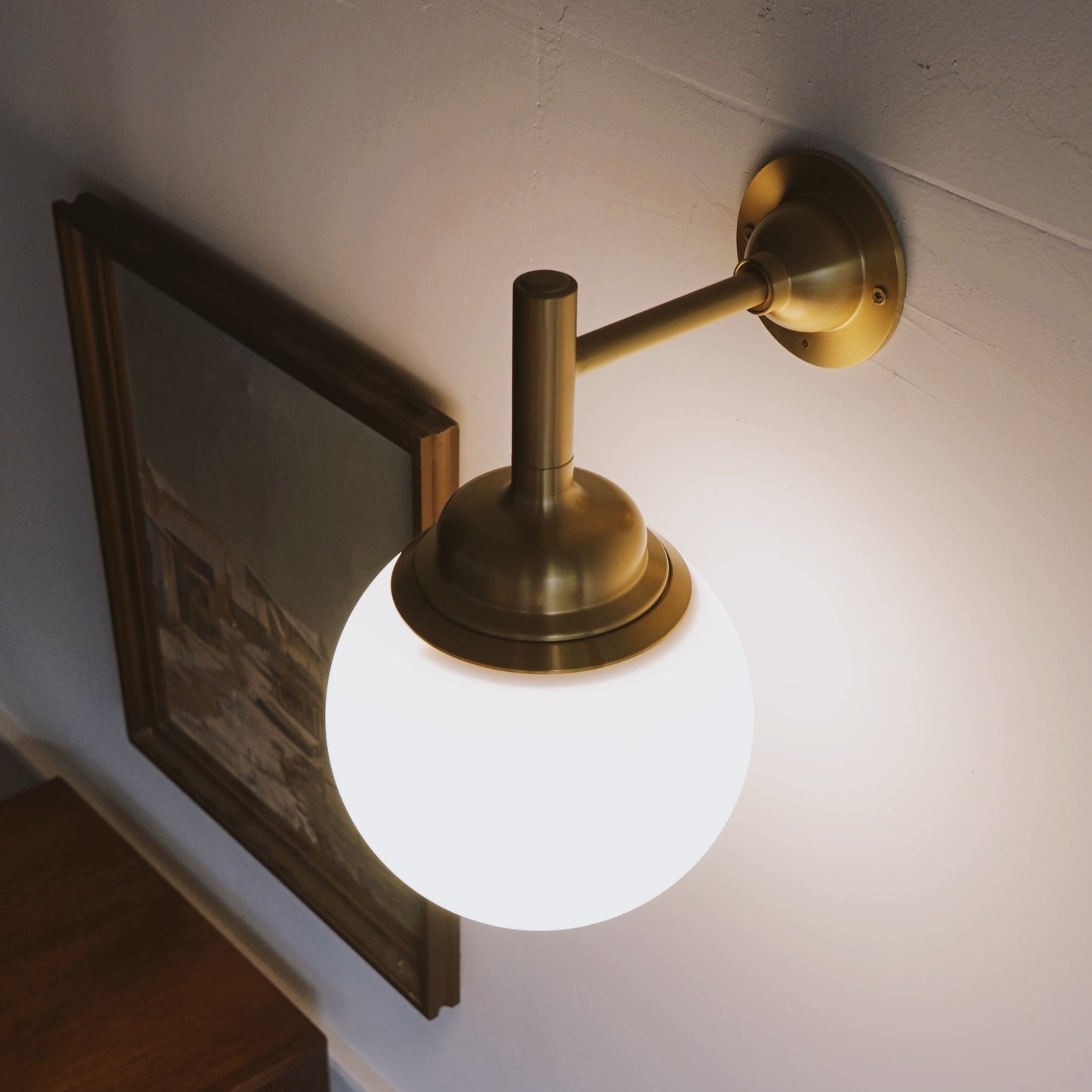 BALL Brass Right Angle Wall Lamp