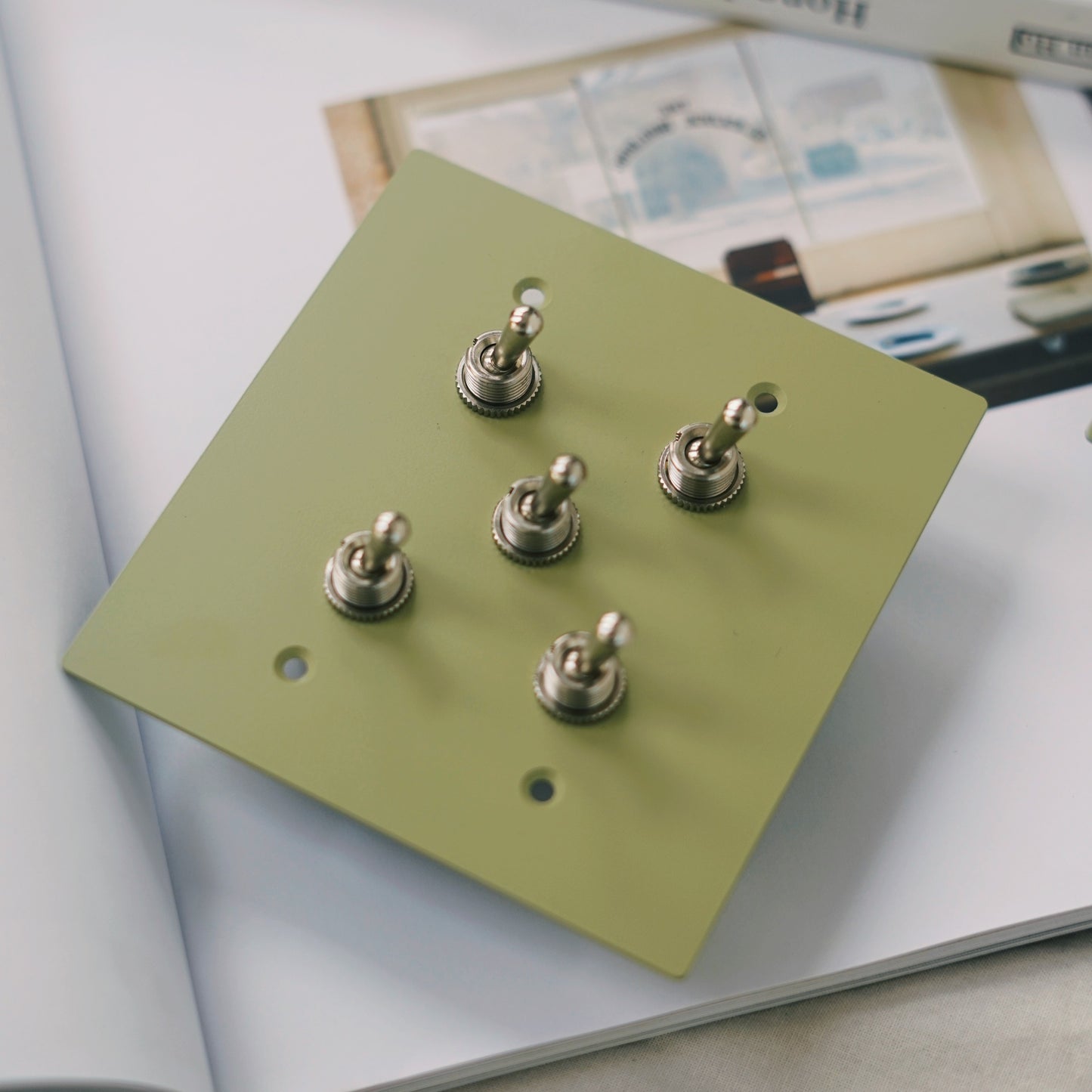 Morandi mustard green-lever series
