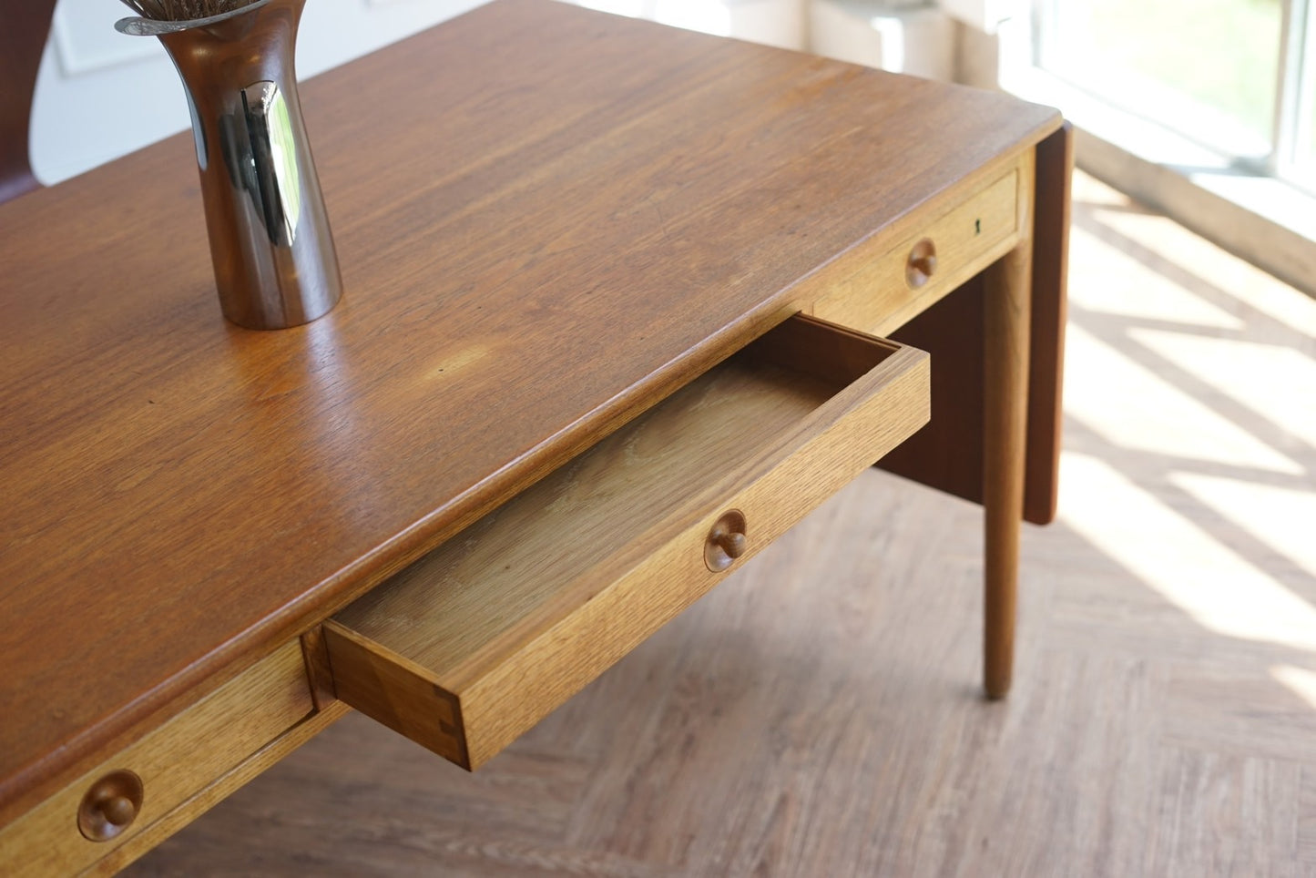 Hans J. Wegner AT-305 Desk