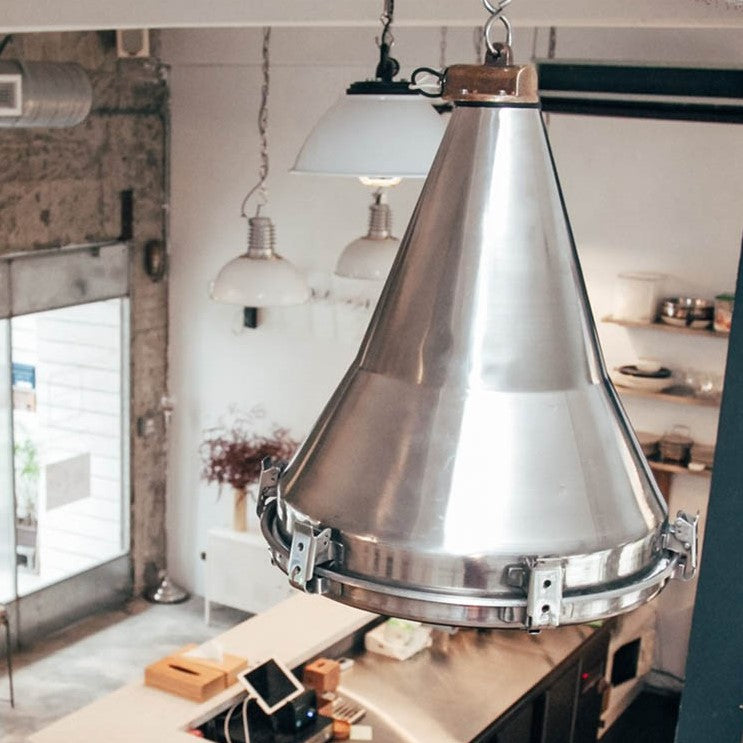 Cargo light (polished silver)