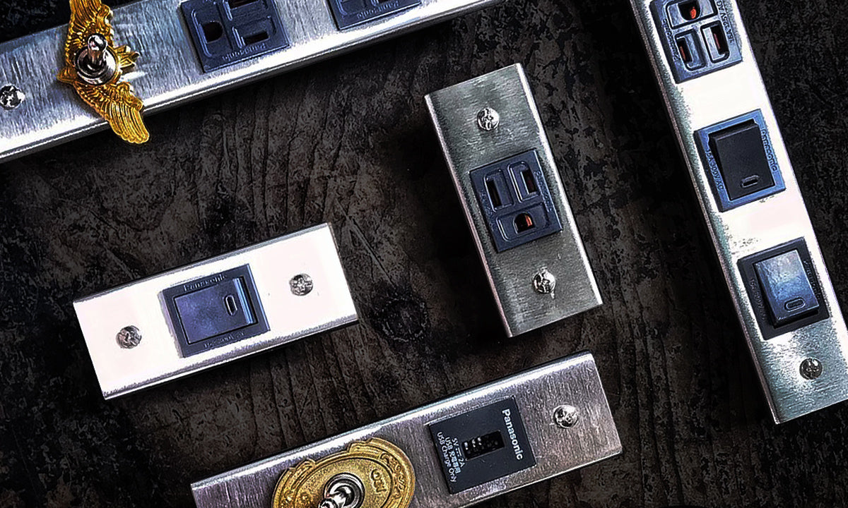 SLIM panel-hairline texture