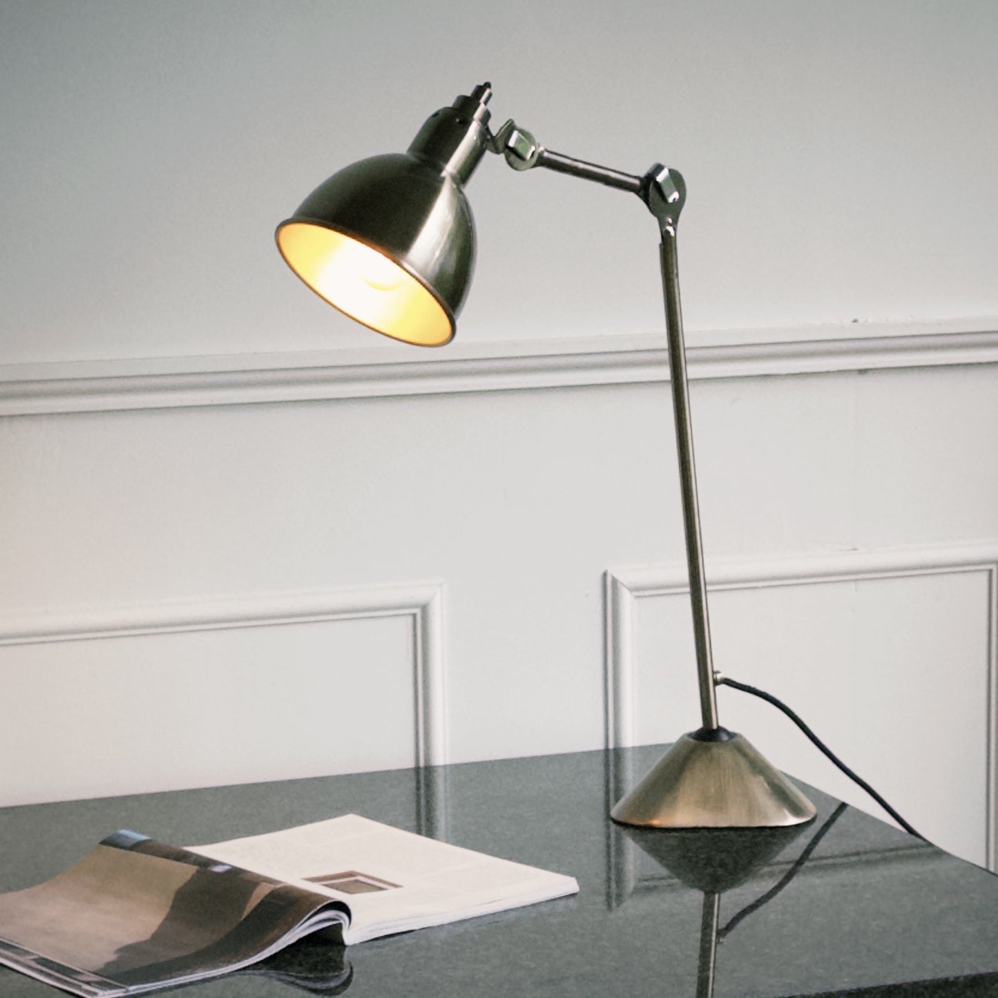 CAVIN table lamp-bronze