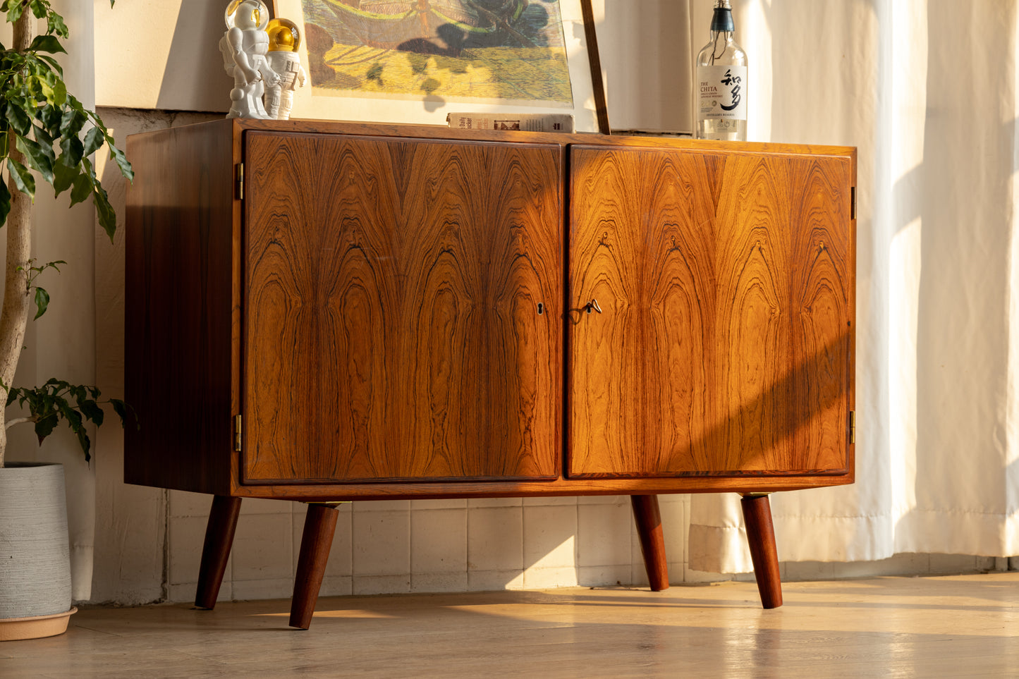 丹麥 玫瑰木 雙門 收納櫃 OLDANMARK