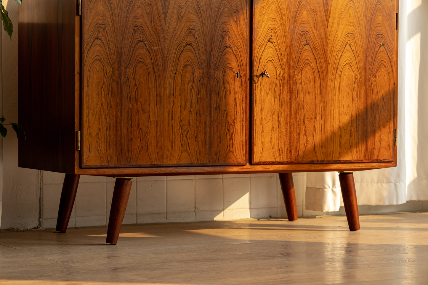 丹麥 玫瑰木 雙門 收納櫃 OLDANMARK