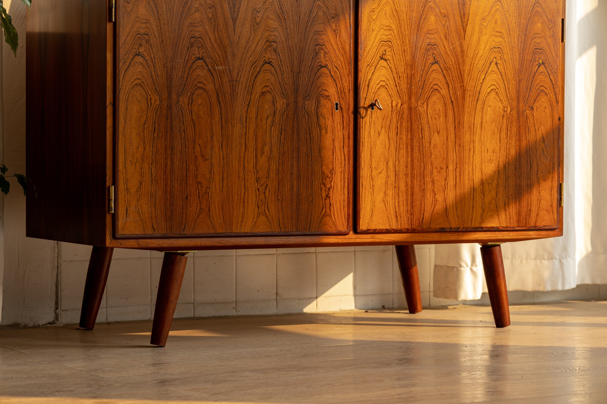 丹麥 玫瑰木 雙門 收納櫃 OLDANMARK