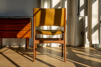 Erik Buch Model 89 玫瑰木餐椅 OLDANMARK