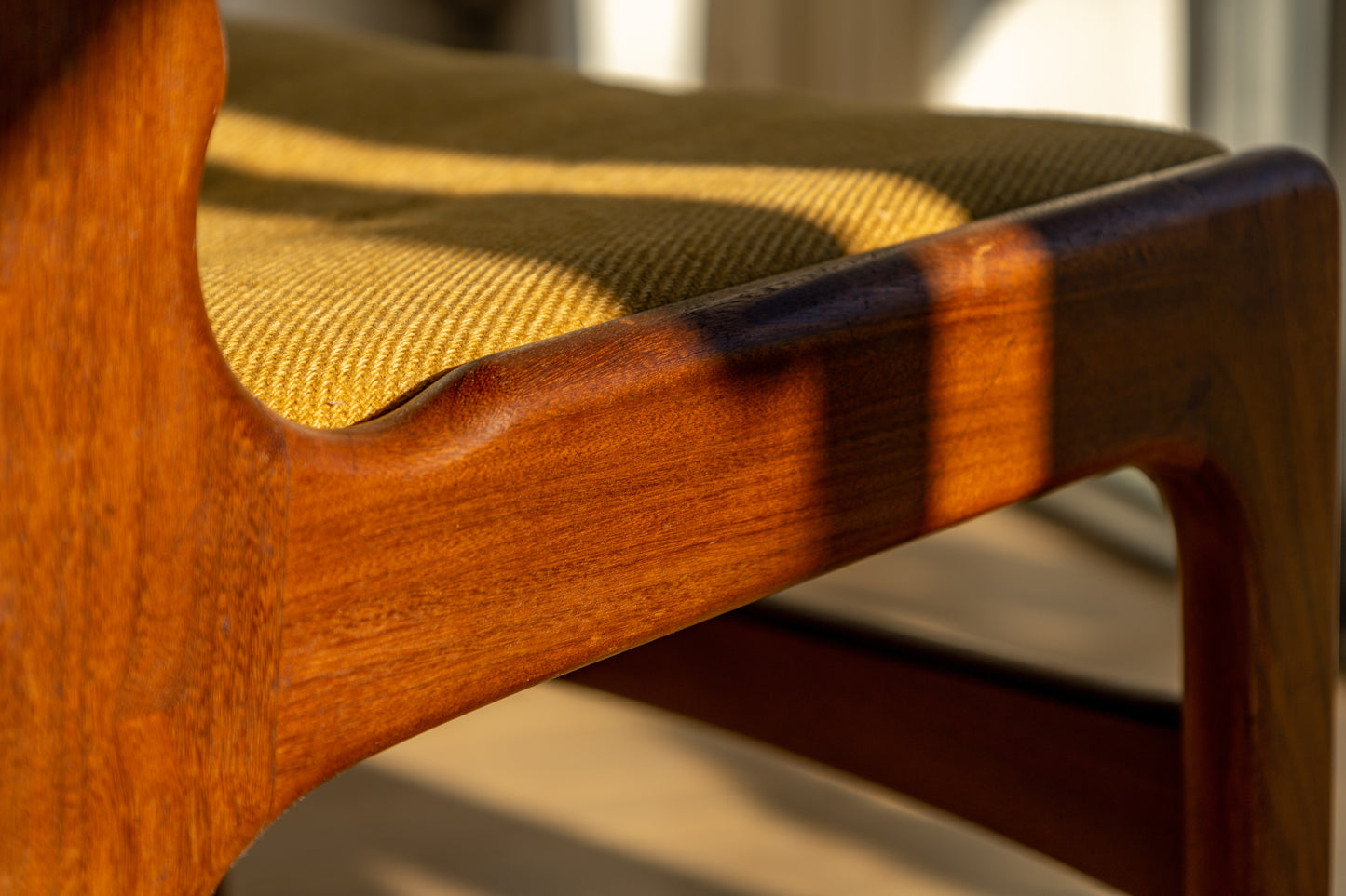 Erik Buch Model 89 玫瑰木餐椅 OLDANMARK