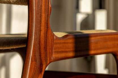 Erik Buch Model 89 玫瑰木餐椅 OLDANMARK