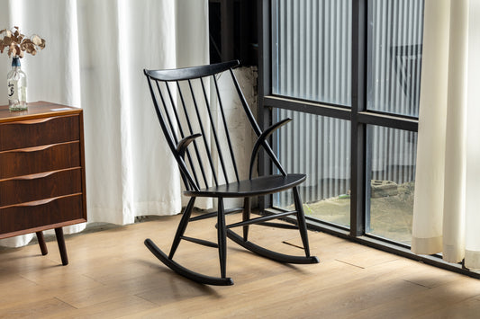 Illum Wikkelsø IW-3 經典搖椅 - 黑 OLDANMARK