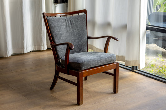 Fritz Hansen Model 1628 扶手椅 OLDANMARK