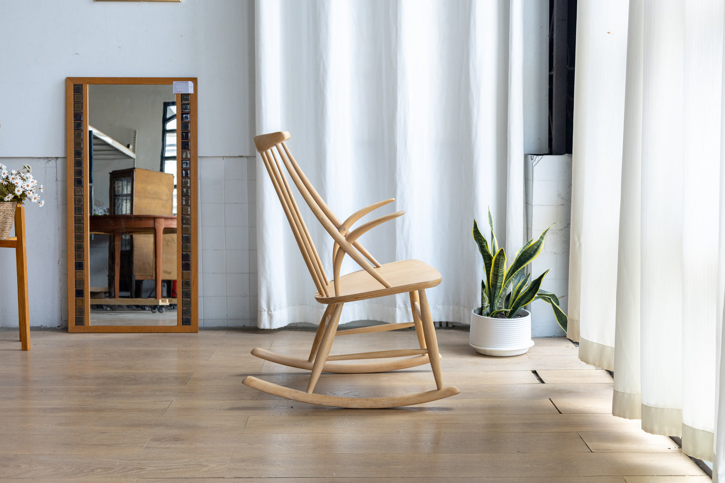 Illum Wikkelsø IW-3 經典搖椅-山毛櫸 OLDANMARK