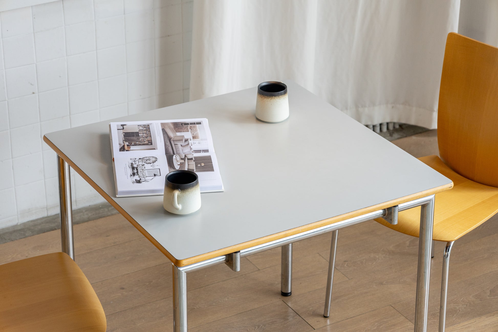Søren Nielsen &amp; Thore&nbsp; Lassen｜Randers Flex餐桌 OLDANMARK