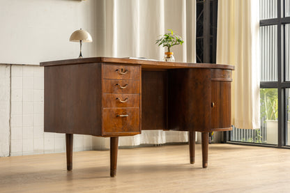 Kai Kristiansen Model 54 桃花心木腎形書桌 OLDANMARK