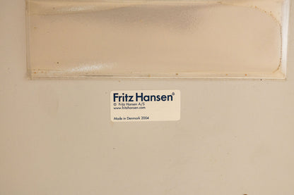 Fritz Hansen 經典餐桌 #淺灰 OLDANMARK