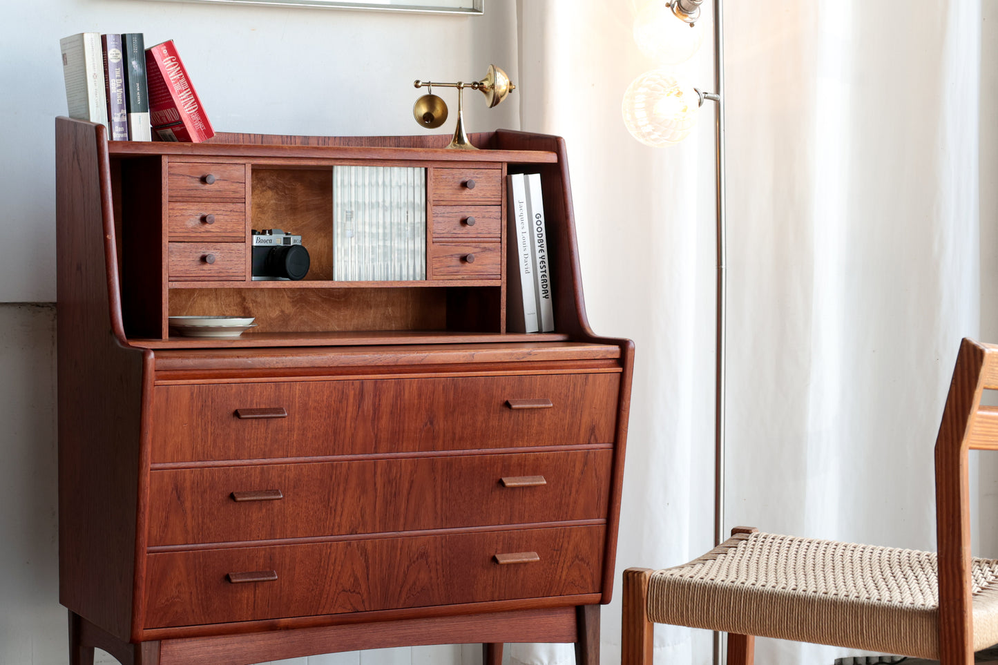 丹麥 柚木 長虹玻璃 復古 寫字櫃 OLDANMARK