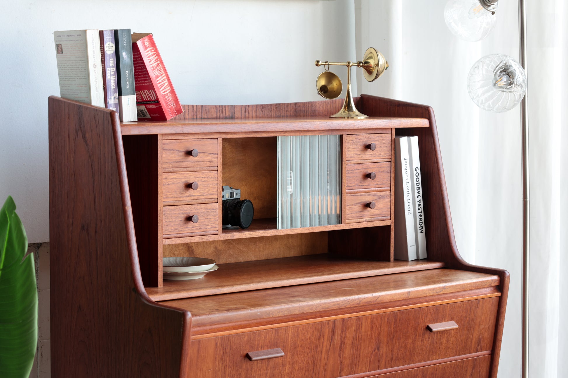 丹麥 柚木 長虹玻璃 復古 寫字櫃 OLDANMARK