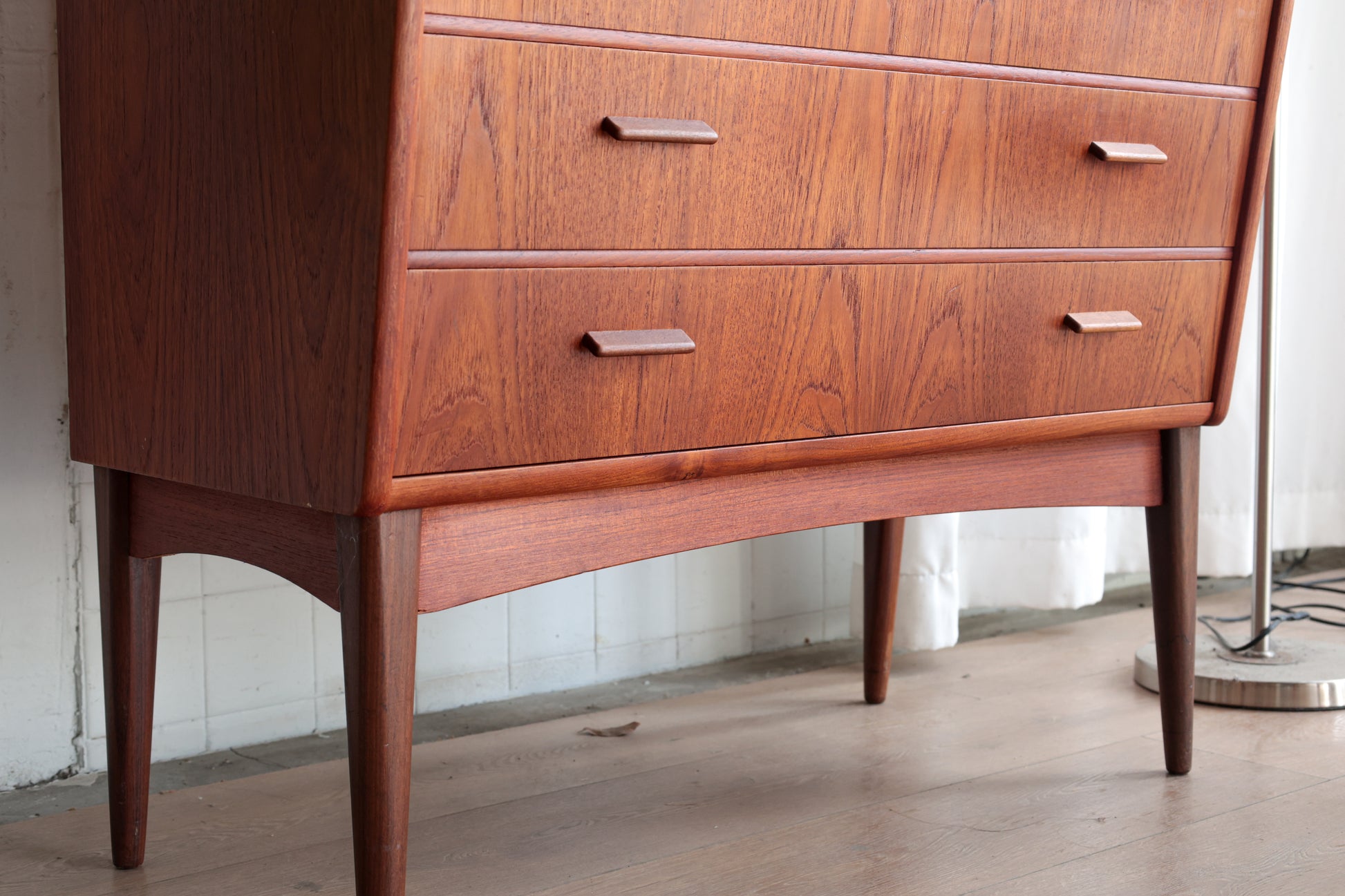 丹麥 柚木 長虹玻璃 復古 寫字櫃 OLDANMARK