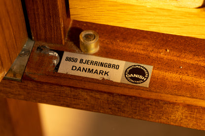 Bjerringbro Savværk 柚木雙門收納櫃 OLDANMARK
