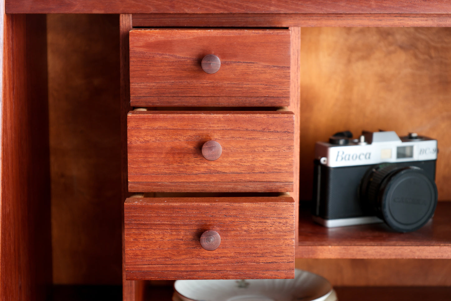 丹麥 柚木 長虹玻璃 復古 寫字櫃 OLDANMARK