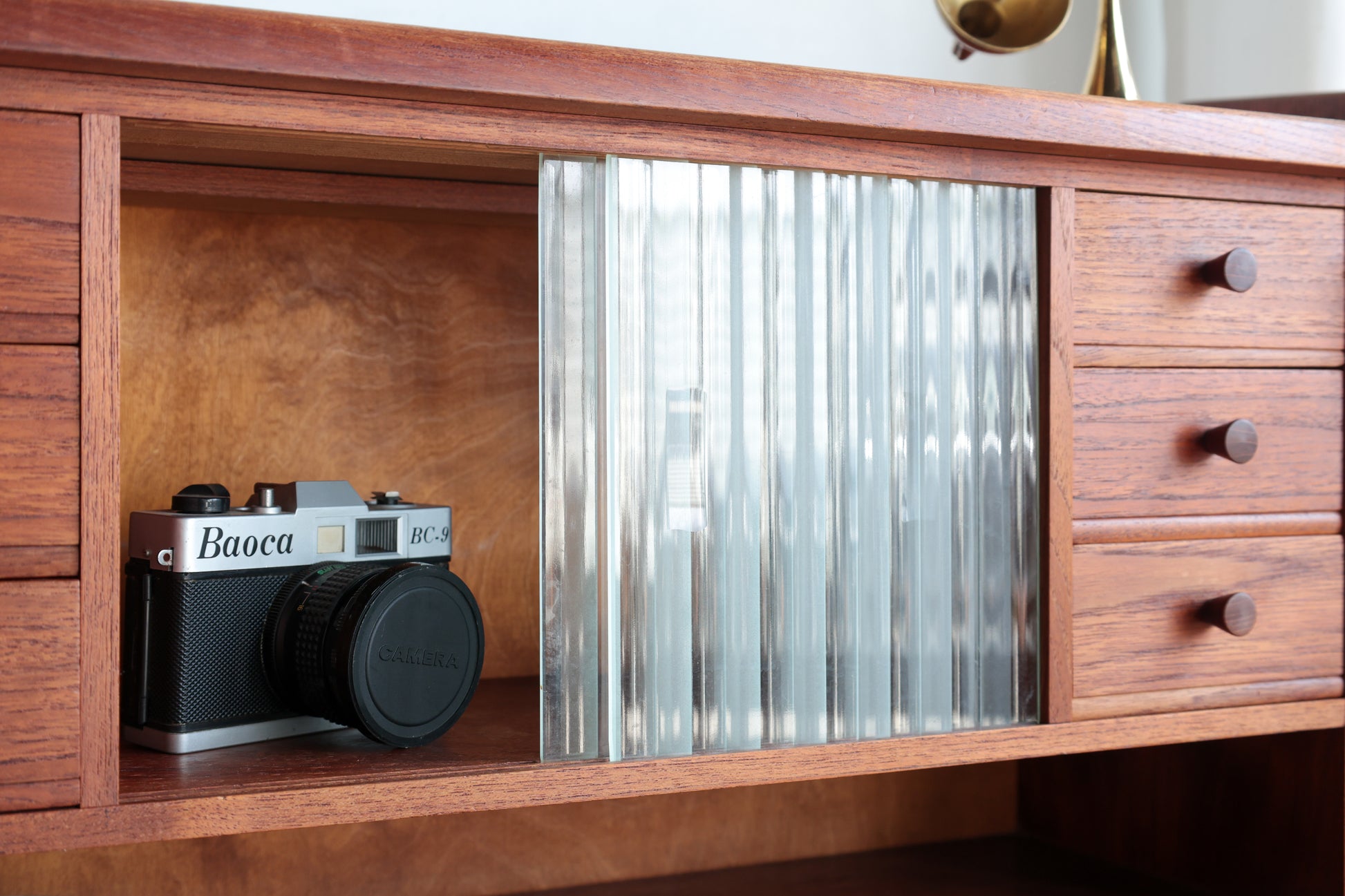 丹麥 柚木 長虹玻璃 復古 寫字櫃 OLDANMARK