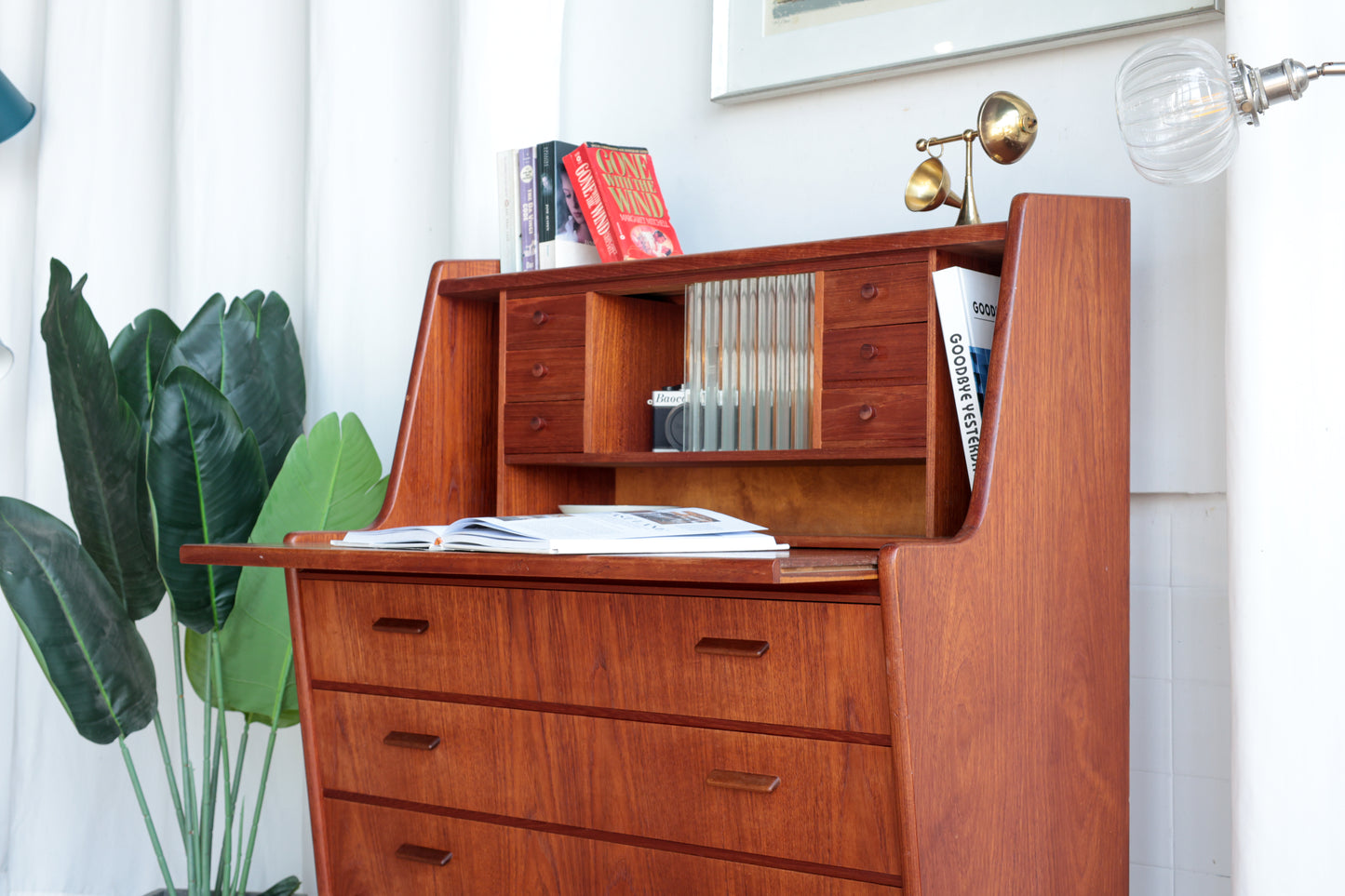丹麥 柚木 長虹玻璃 復古 寫字櫃 OLDANMARK
