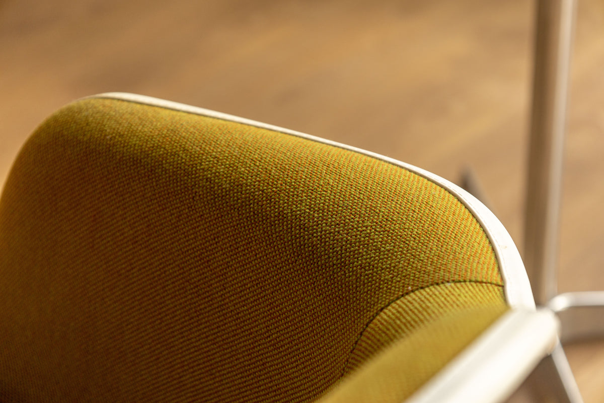 Charles & Ray Eames DAR Armchair OLDANMARK