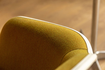 Charles & Ray Eames DAR Armchair OLDANMARK