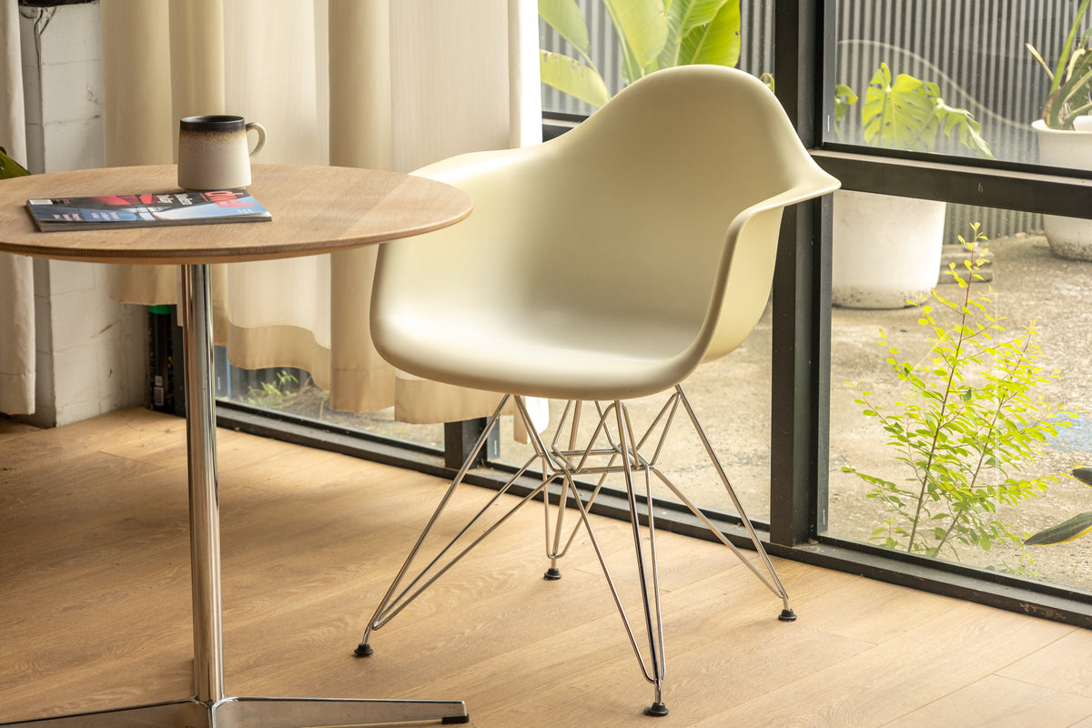 Charles & Ray Eames DAR Armchair #純白 OLDANMARK