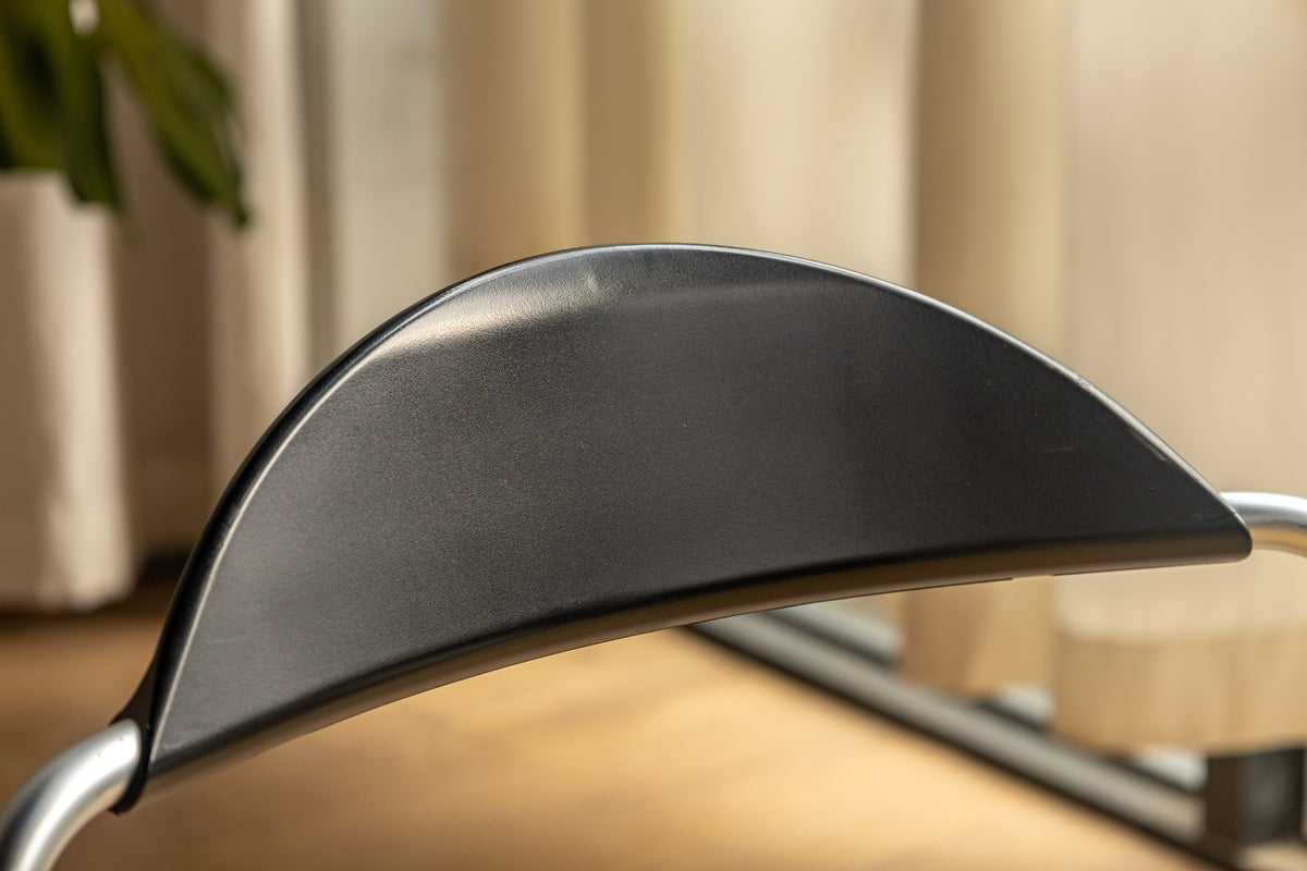 Fritz Hansen Vico Magistretti chair OLDANMARK