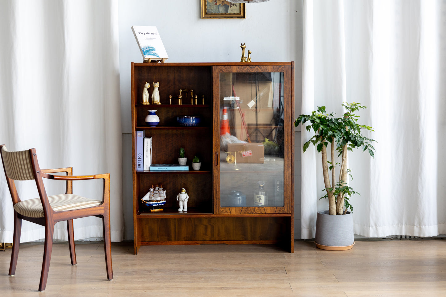 丹麥 柚木 典雅 半開放 展示櫃 (副本) OLDANMARK