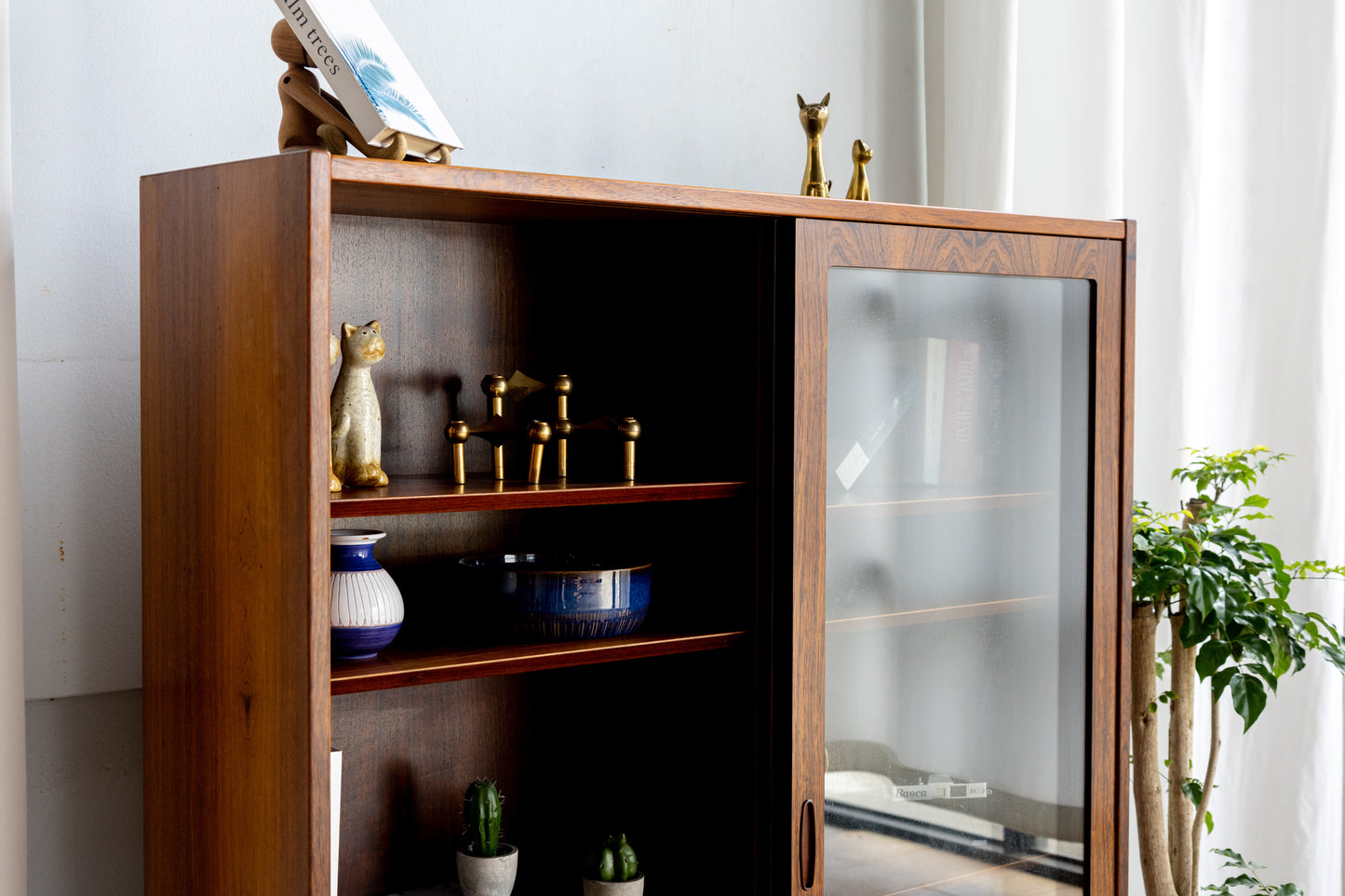 丹麥 柚木 典雅 半開放 展示櫃 (副本) OLDANMARK