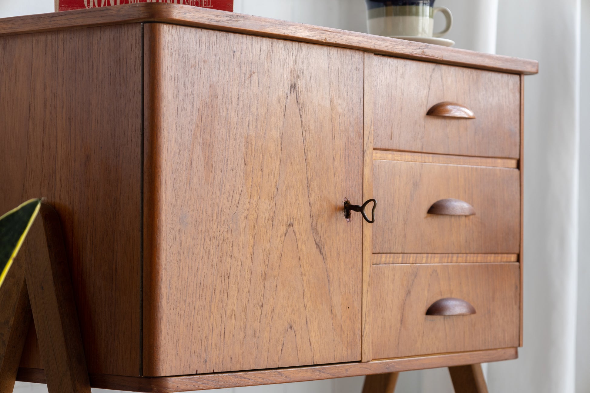 丹麥 柚木 A字腳 三抽 單門 邊櫃 OLDANMARK